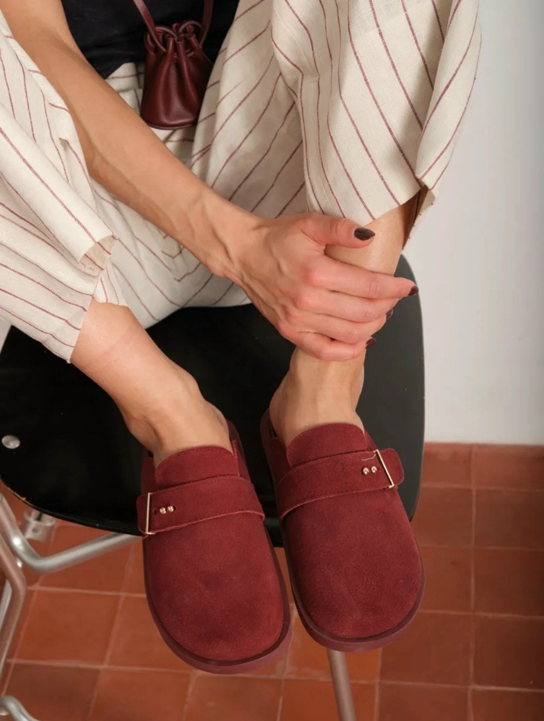 ,модные тапочки,обуви,мюли женские,модные шлепанцы