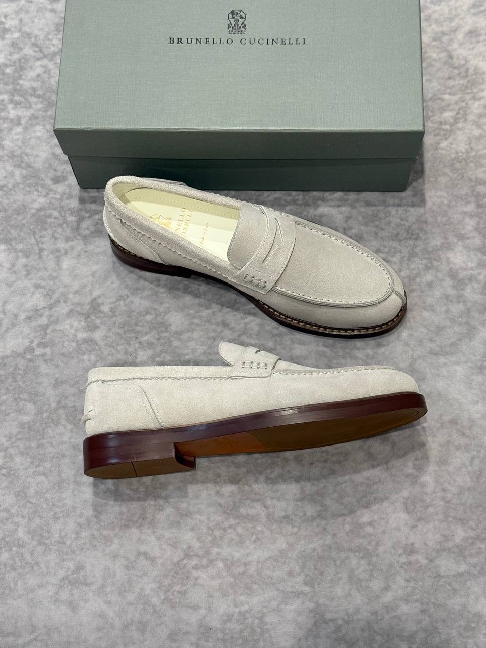 замшевые лоферы brunello cucinelli,лоферы brunello cucinelli,лоферы мужские brunello cucinelli,brunello cucinelli  мужская лоферы,мужские замшевые лоферы brunello cucinelli 2026-2026 светло-серые