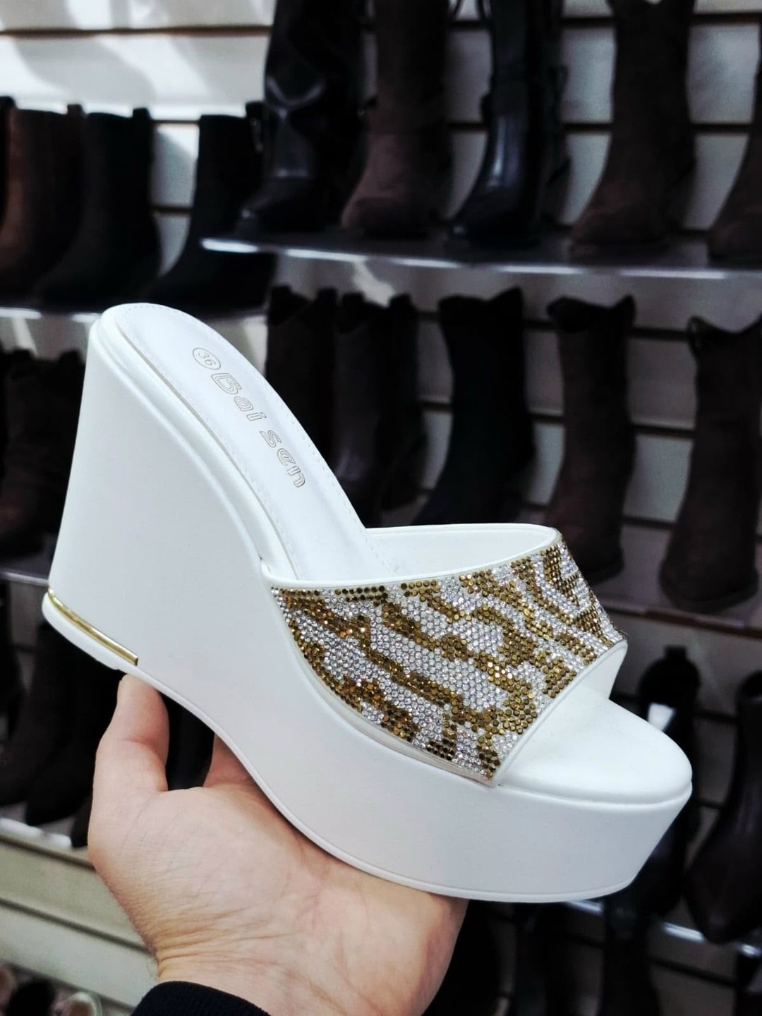 ,шлепки на платформе,женские босоножки,шлепанцы женские,женская