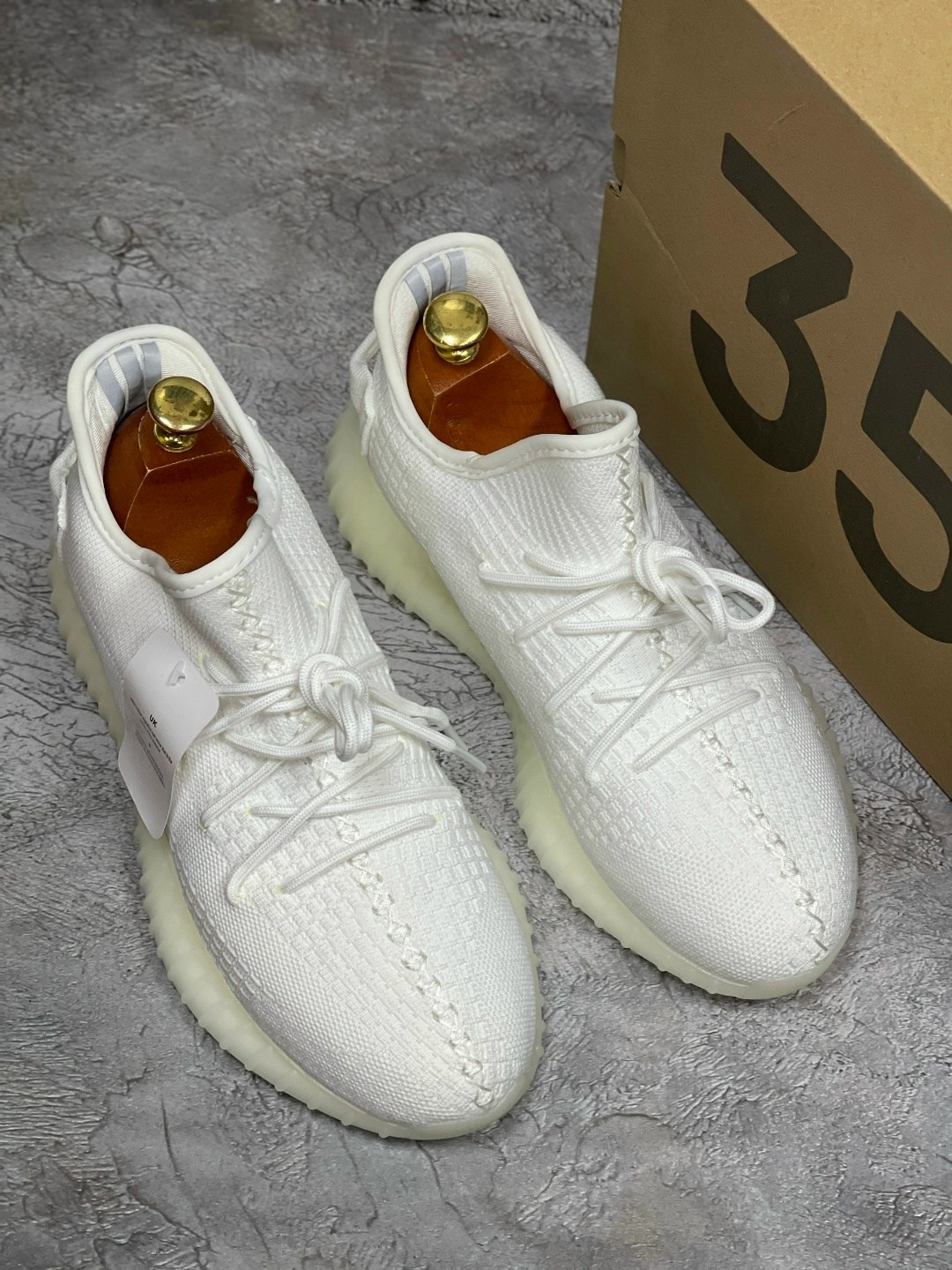 кроссовки adidas yeezy boost 350,adidas yeezy boost 350 v 2,adidas yeezy boost 350,кроссовки мужские белые тканевые летние adidas yeezy boost 350 v2,кроссовки adidas yeezy 350