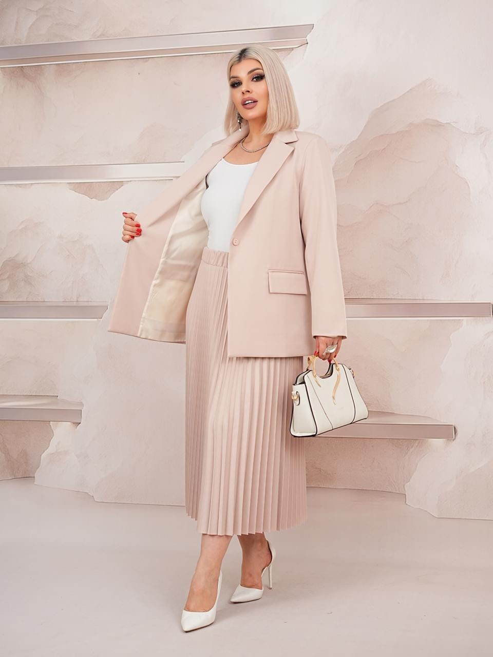 элегантный костюм,женские деловые костюмы,костюм классический,костюм классический стиль,юбочные костюмы