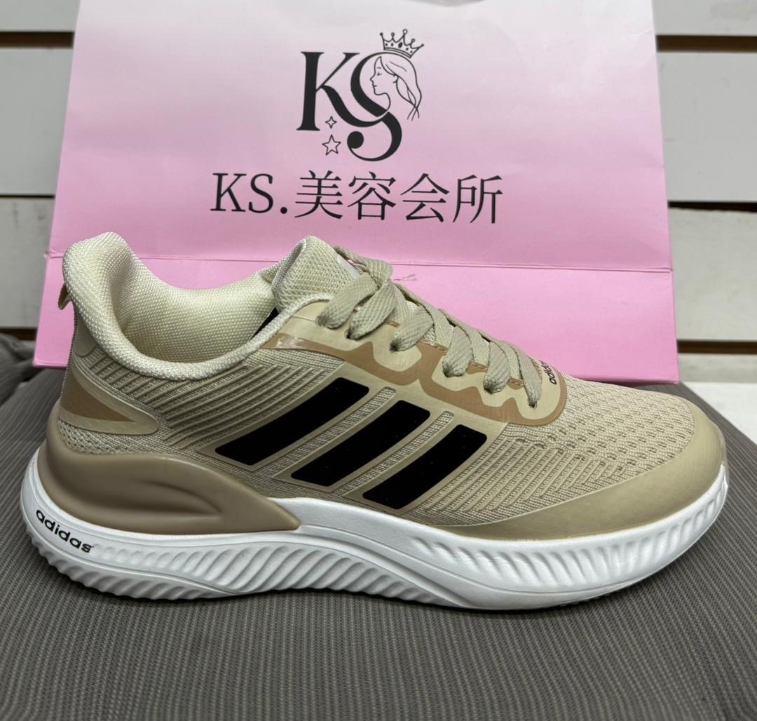 кроссовки адидас мужские новая коллекция 2026,кроссовки мужские adidas,кроссовки адидас артикул вв5428,кроссовки adidas,мужские кроссовки