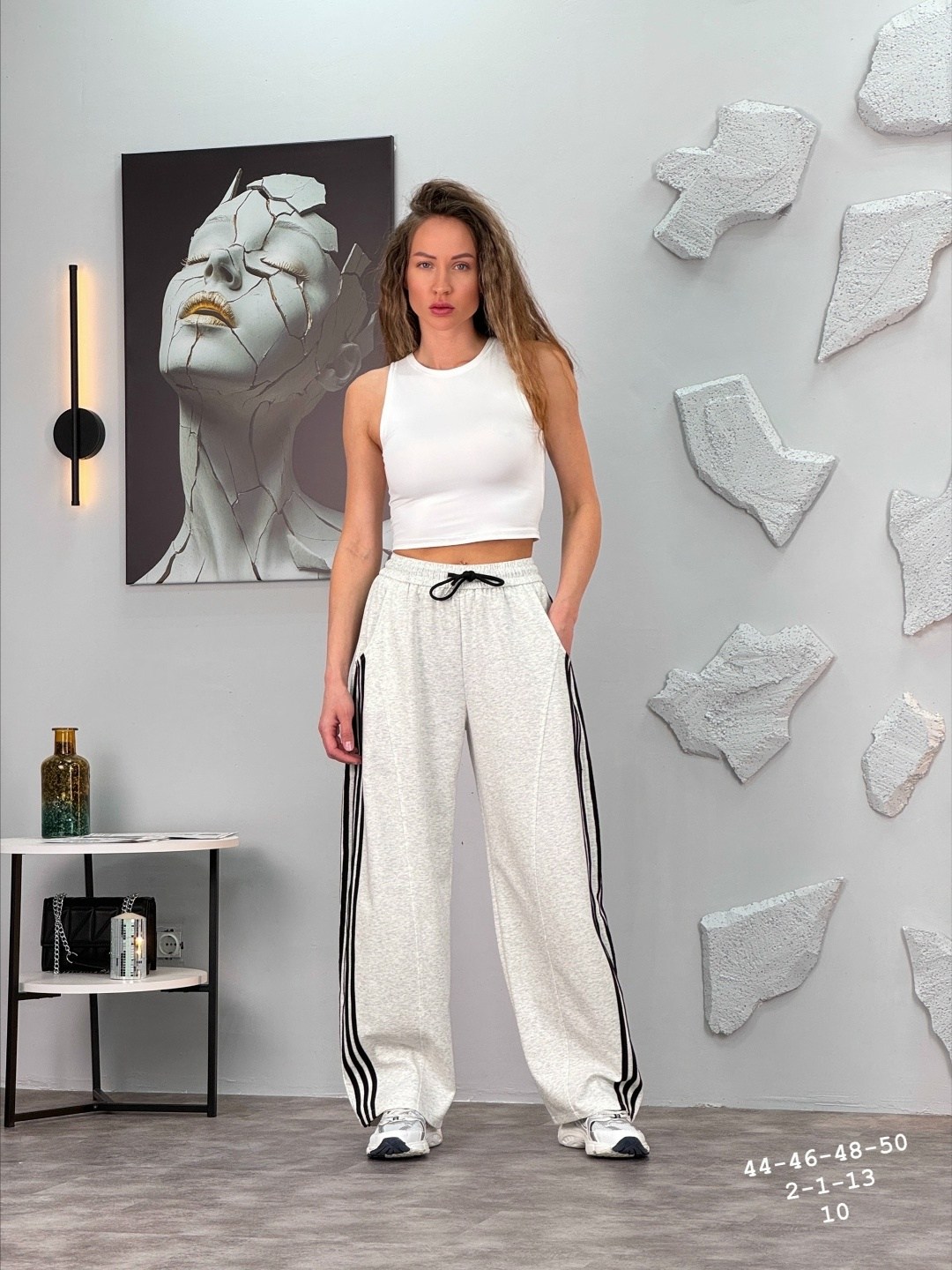 брюки карго с лампасами широкие y2k styfash,спортивные женские штаны,женские спортивные брюки,спортивные штаны широкие женские,брюки спортивные широкие палаццо