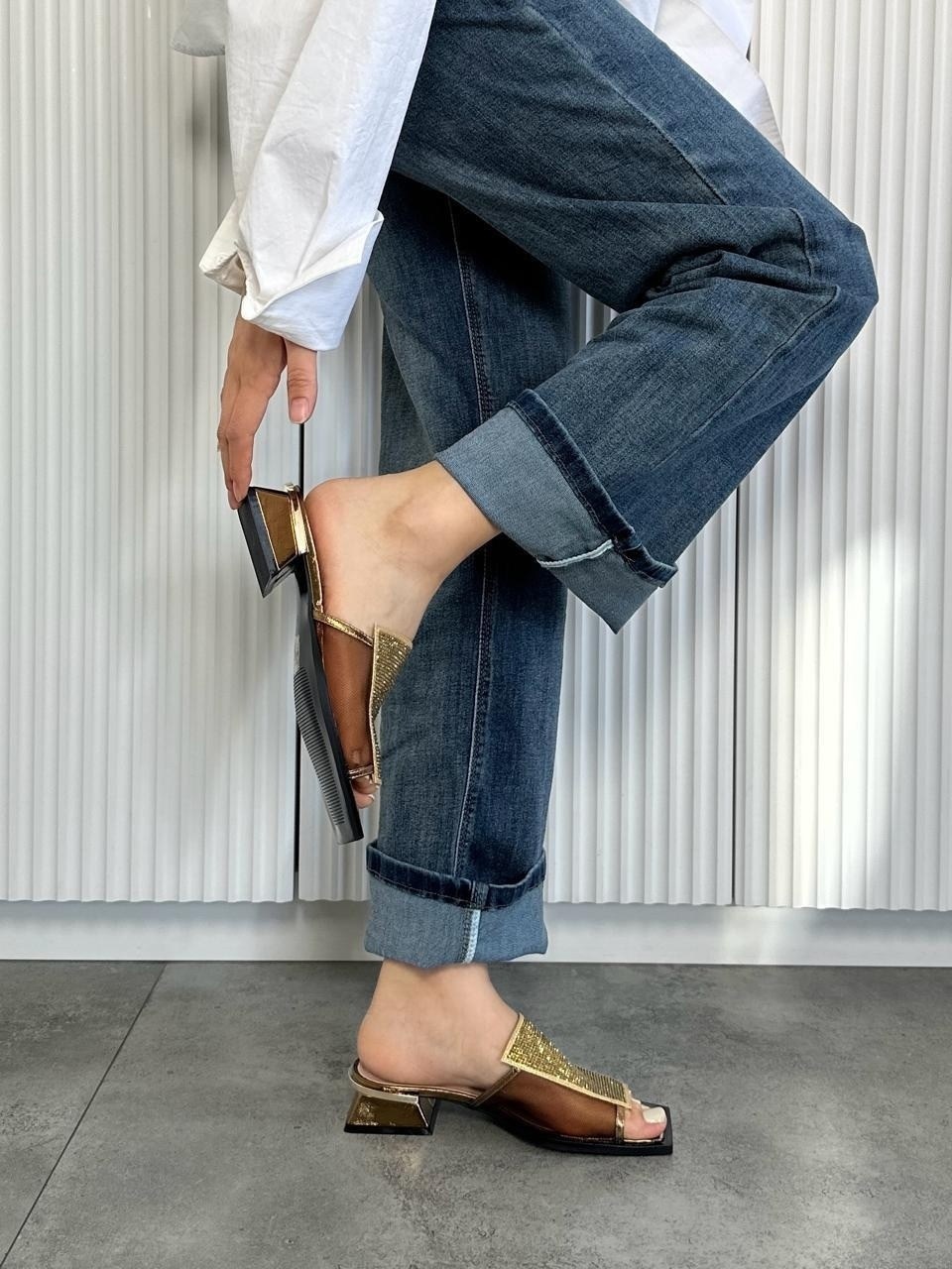 ,женские шлепанцы,модные босоножки,модные шлепанцы,босоножки жен