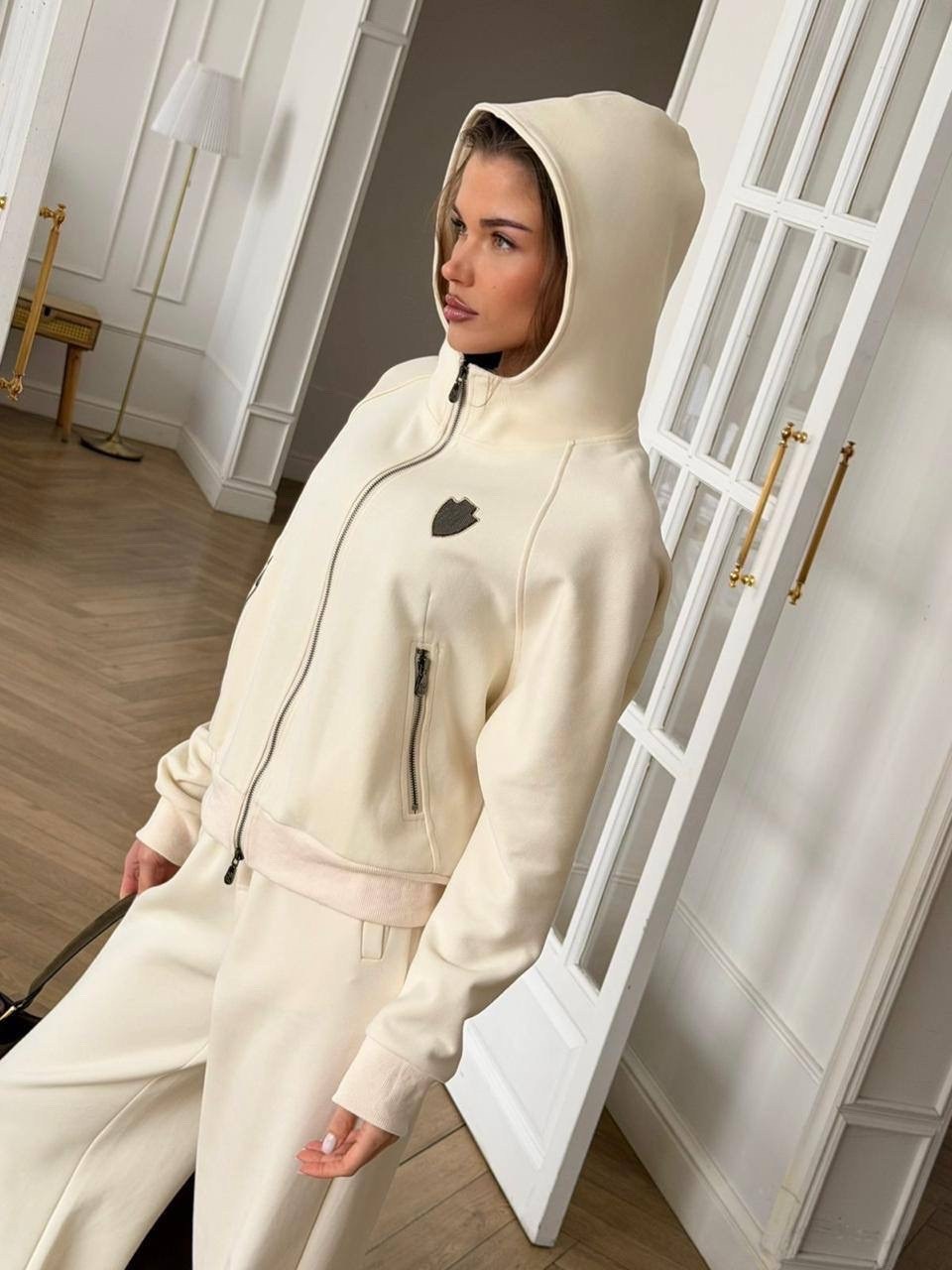 костюм с брюками,трикотажные костюмы,женский костюм,женский трикотажный костюм,костюм для женщин