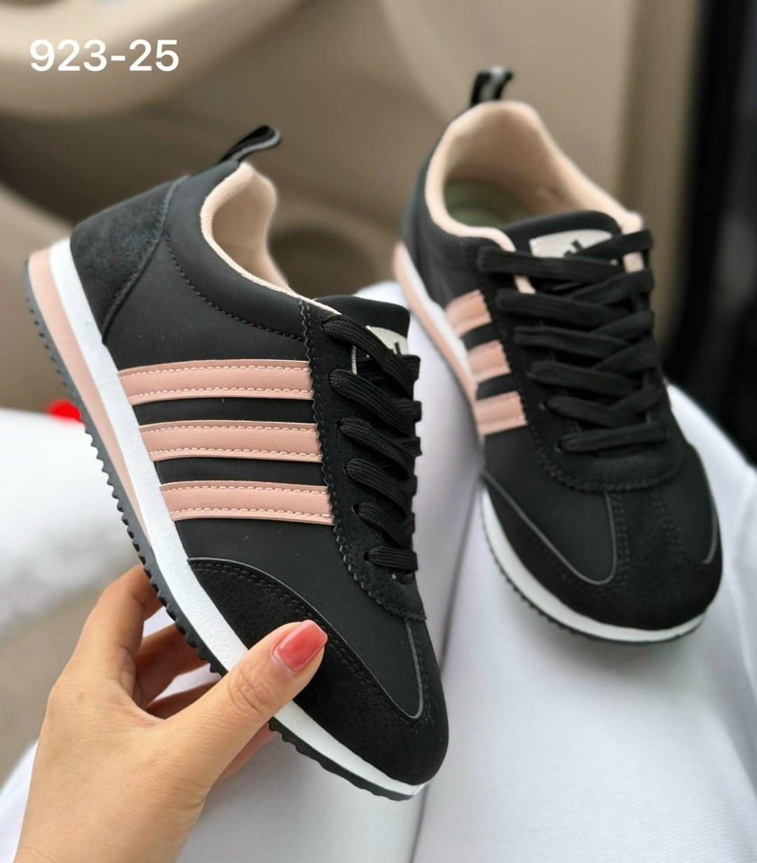 ,кроссовки адидас шаркс женские,спортивная ,кроссовки adidas,кроссовки великаны