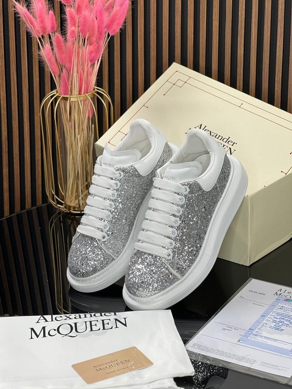 ,кроссовки александр маккуин женские,кроссовки alexander mcqueen,кроссовки женские,кроссовки со стразами