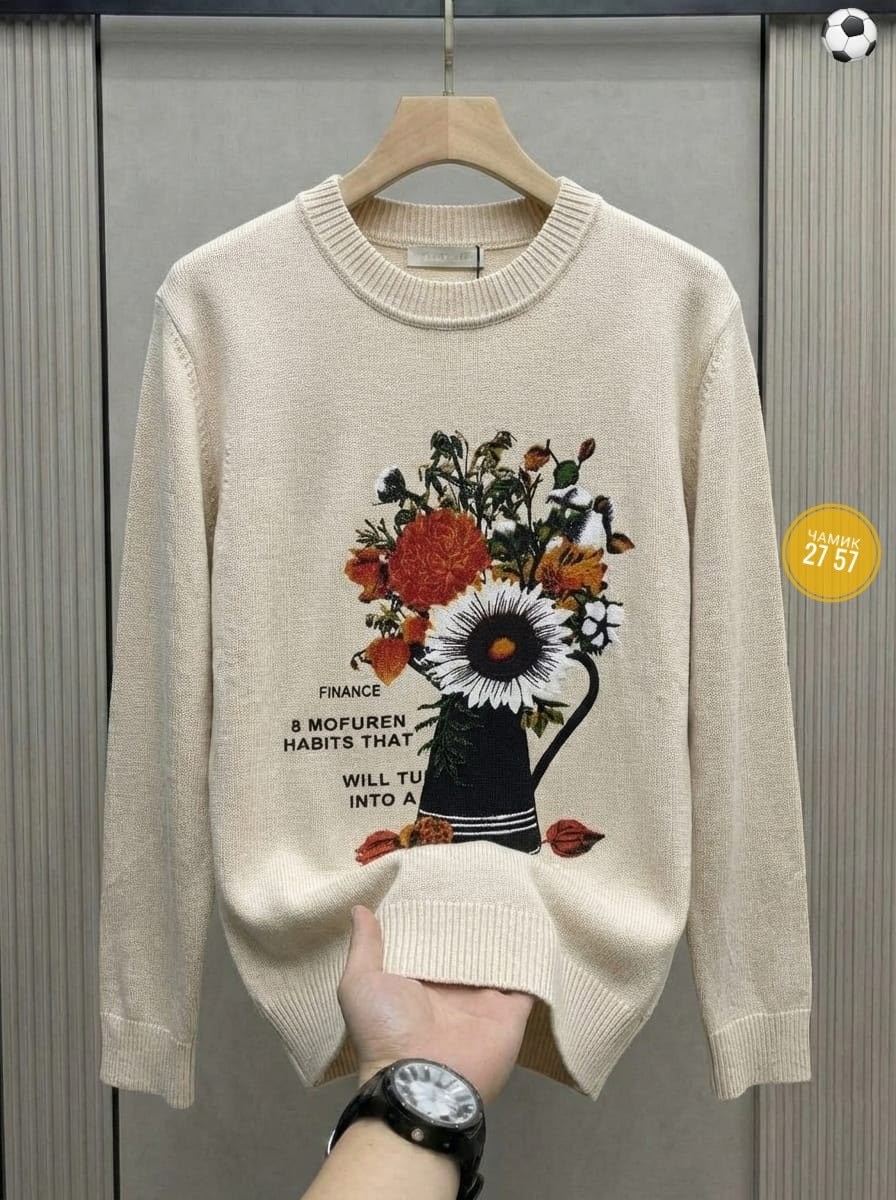 свитер с вышивкой,свитер женский,джемпер с вышивкой,свитер,свитер с розами