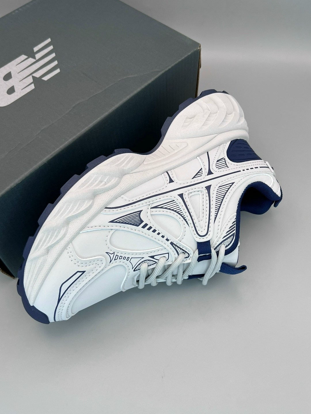 кроссовки женскиe,кроссовки,кроссовки для женщин,повседневные кроссовки,спортивные кроссовки