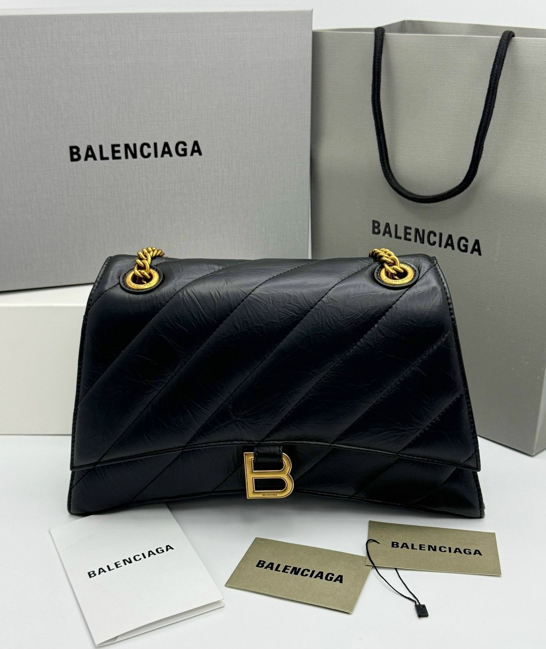 сумки balenciaga,balenciaga сумка на плечо,стеганая сумка balenciaga crush черный,баленсиага краш сумка,сумка женская balenciaga