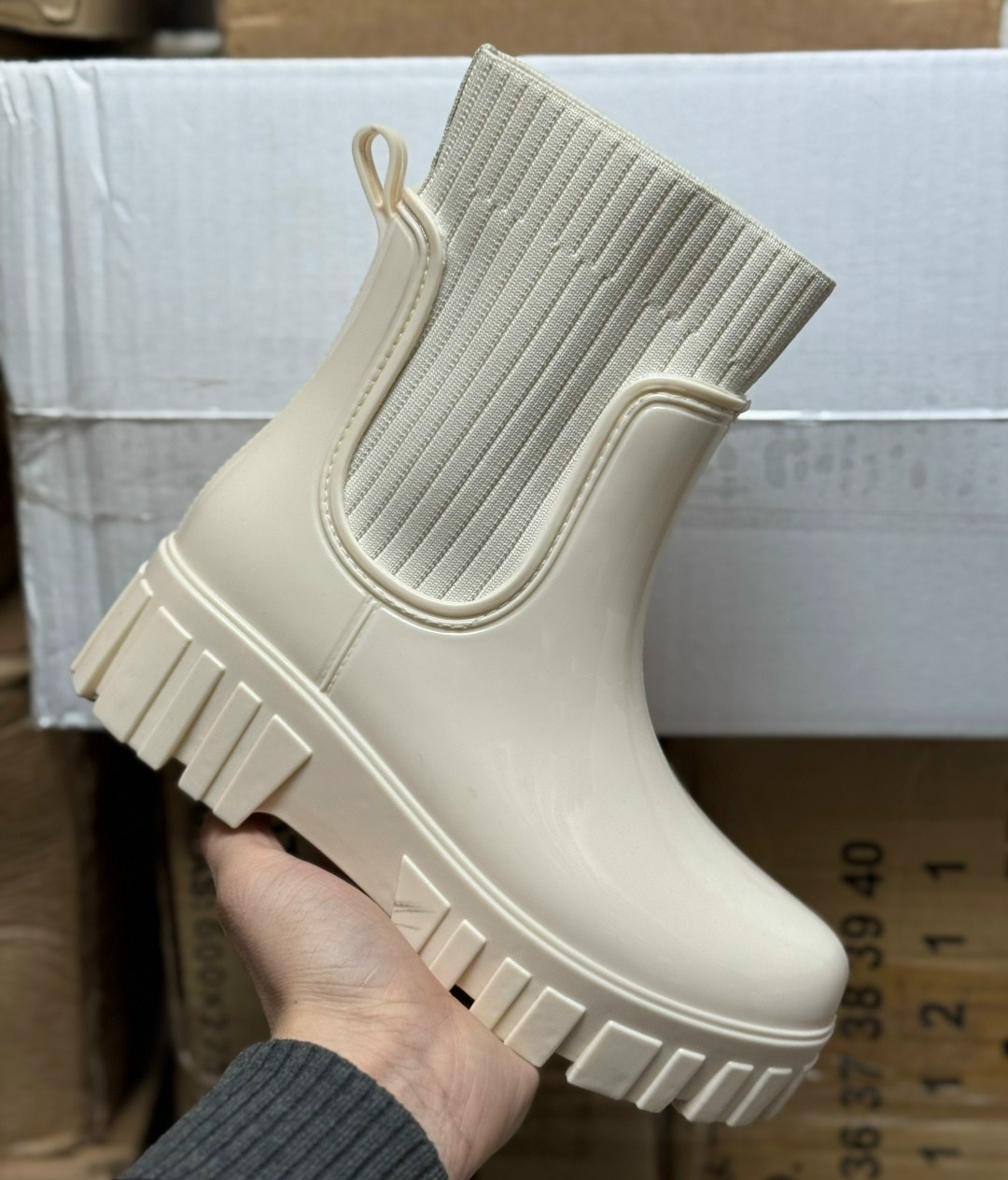 резиновые сапоги,женские резиновые сапоги,сапоги резиновые basvello,резиновые сапоги модные,сапоги резиновые челси