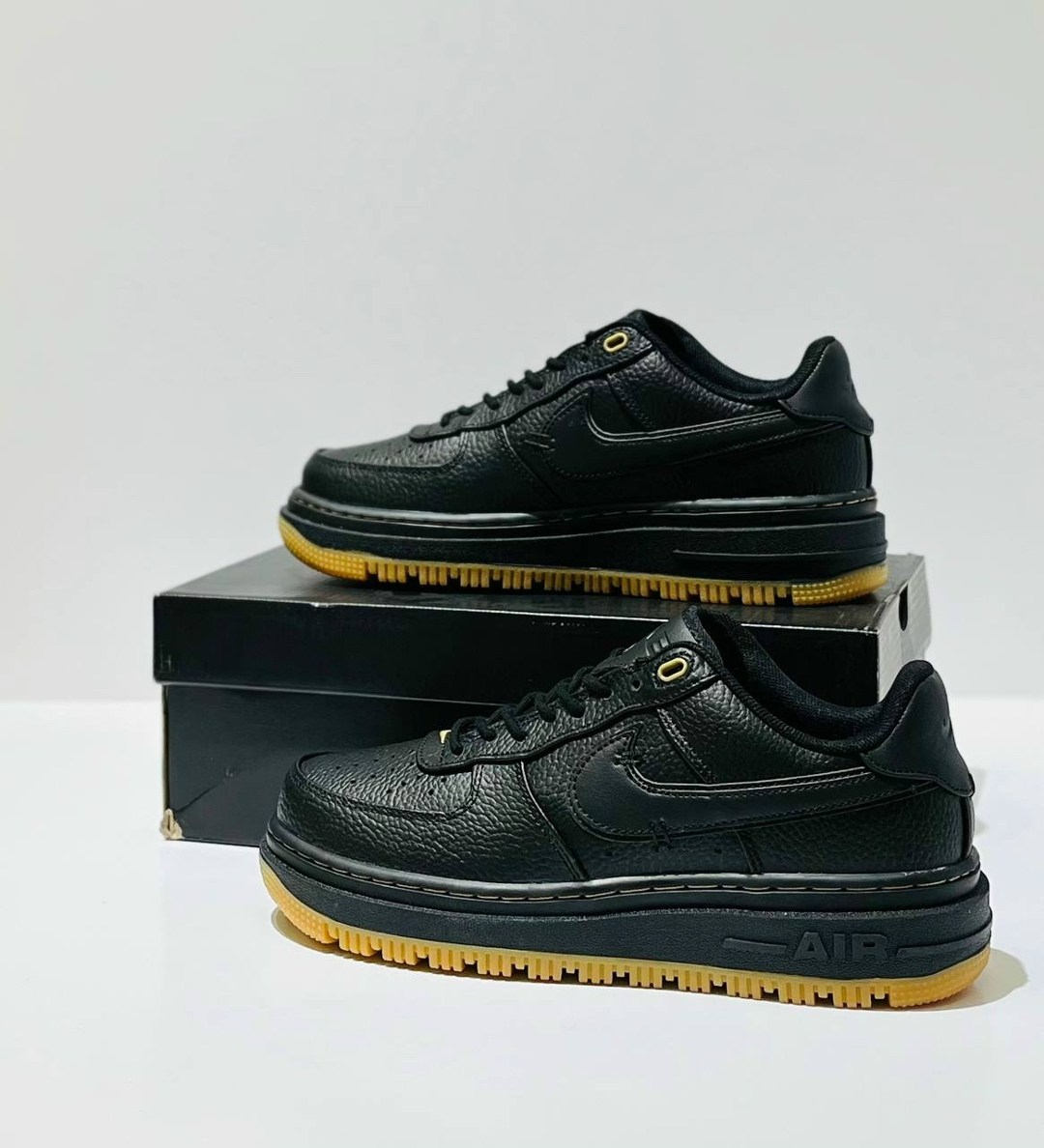 nike air force 1 low luxe,кроссовки nike air force 1 luxe black gum,nike air force 1 low luxe black gum,nike air force 1 low black,кроссовки nike air force 1
