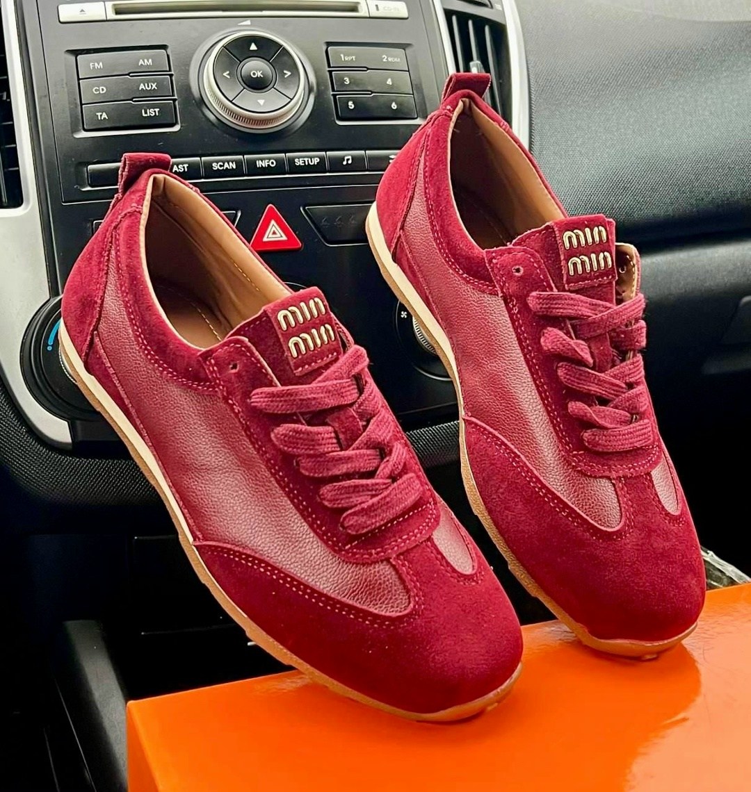 бордовые кроссовки,кроссовки женскиe,замшевые кроссовки,женская ,женские кеды