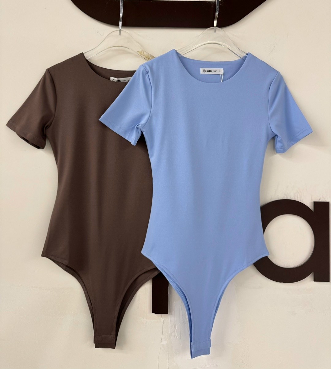 футболка женская красная,футболки для женщин,женская футболка,одежда женская