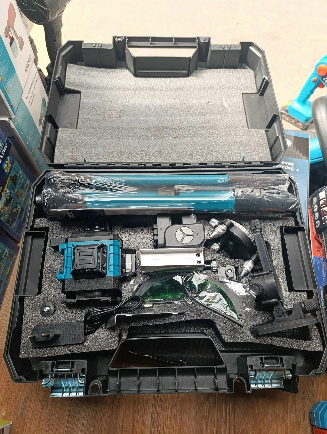 лазерный уровень макита,уровень лазерный,оборудование для,лазерные уровни нивелиры,аксессуары для инструмента