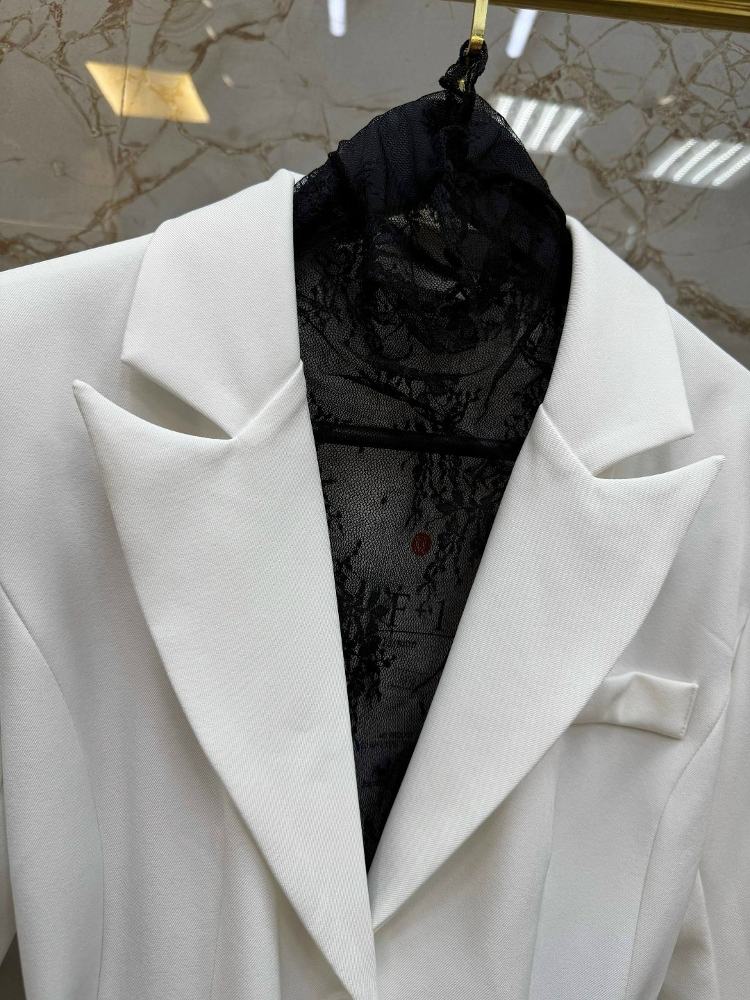 высокая мода,костюм женский белый,жакет кружевной,женские костюмы,женские жакеты