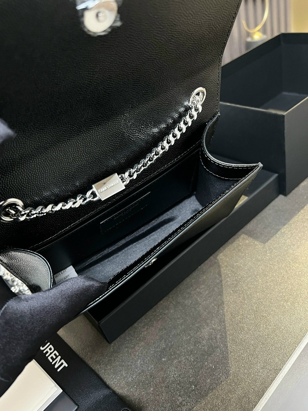 сумки yves saint laurent,сумка клатч ив сен лоран,сумки ив сен лоран,сумка с цепочкой,модная сумка