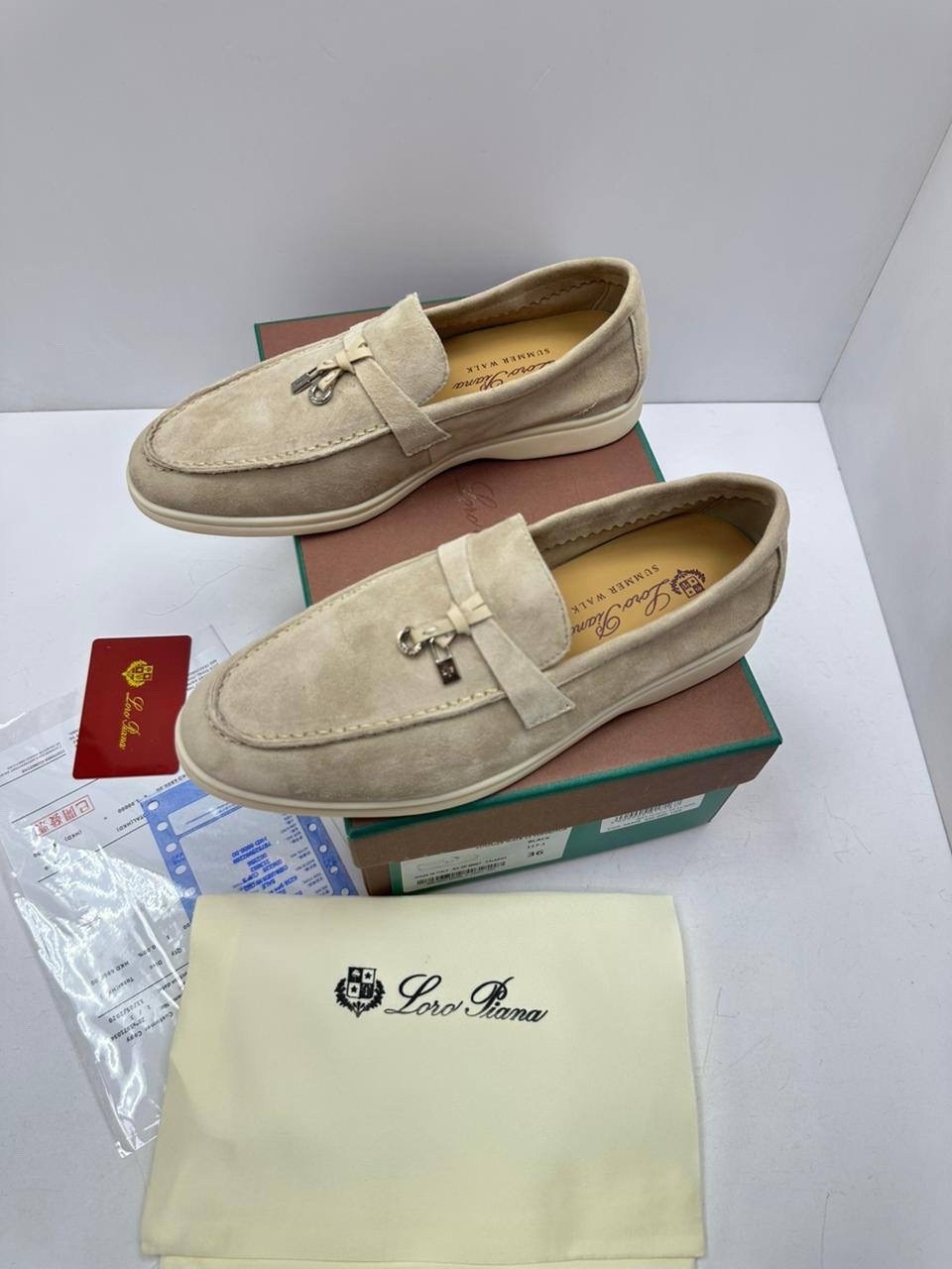 замшевые женские лоферы loro piana,лоферы loro piana,лоферы из натуральной замши loro piana premium shoes,лоферы loro piana summer charms walk бежевые,лоферы женские loro piana