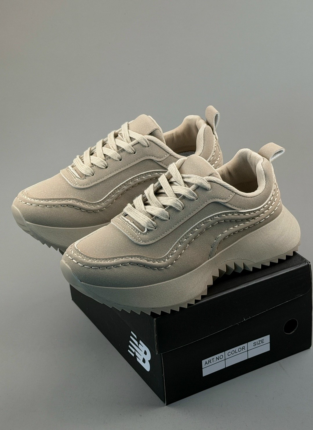 ,кроссовки женские,бежевые кроссовки,повседневные кроссовки,кроссовки женские замшевые