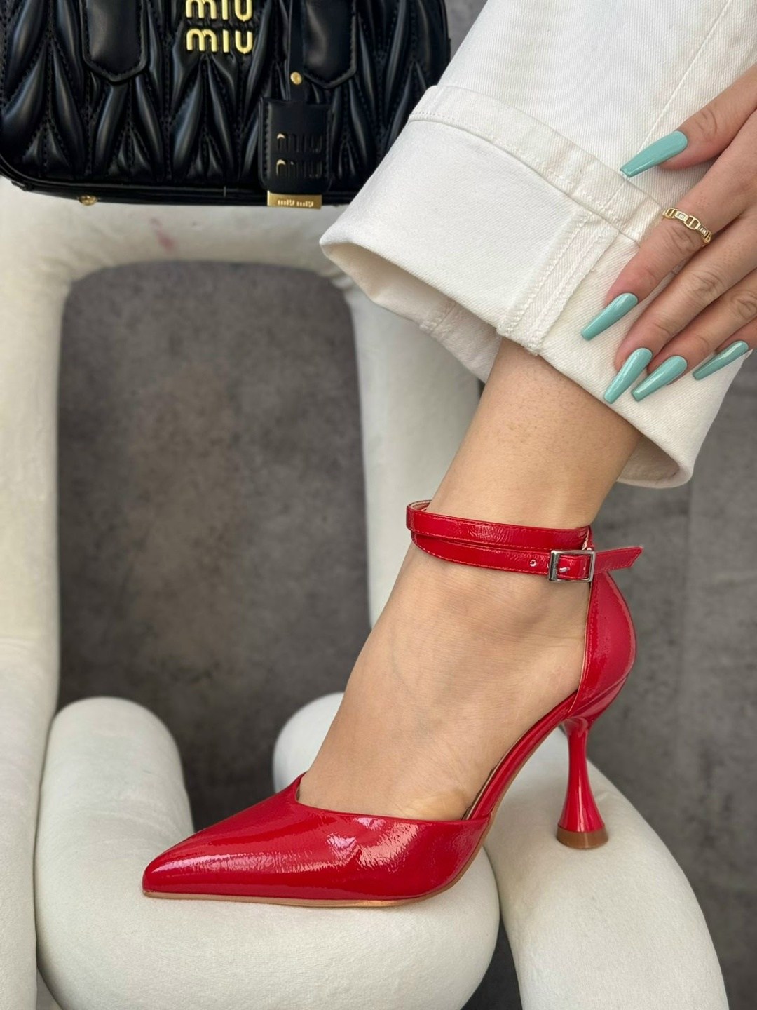 каблуки туфли,туфли на высоких каблуках,женские туфли лодочки,туфли на шпильках,туфли на каблуке с ремешком