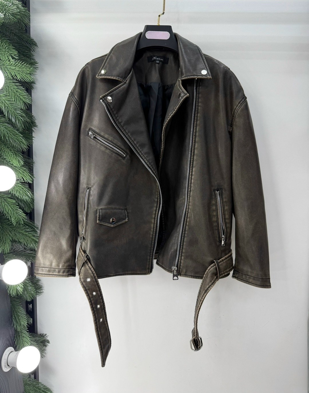 кожаная куртка,куртка косуха,женская кожаная куртка косуха оверсайз,кожаная куртка косуха,куртка косуха женская