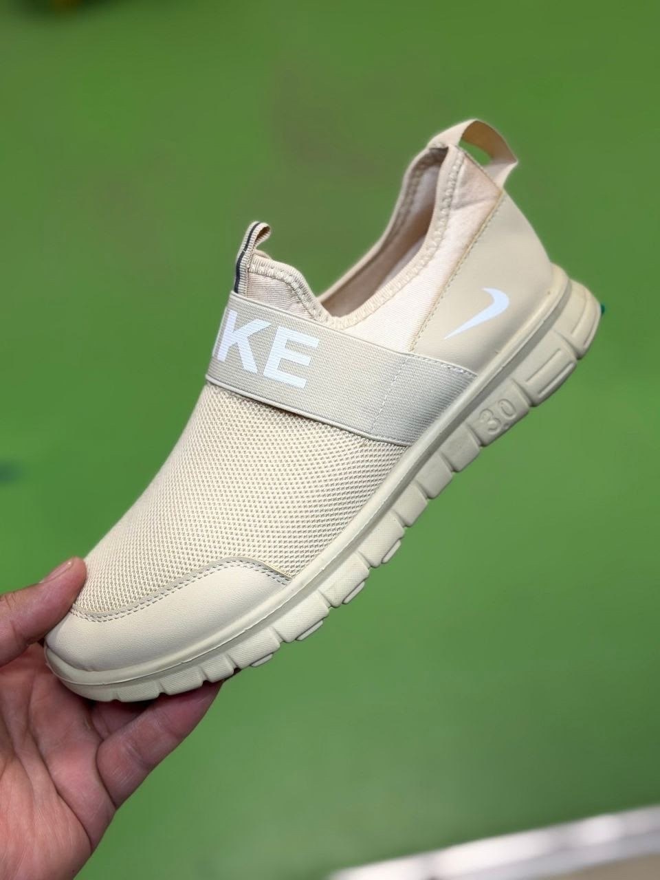 кроссовки,женские кроссовки nike,кроссовки женскиe,спортивная ,женские кроссовки найк