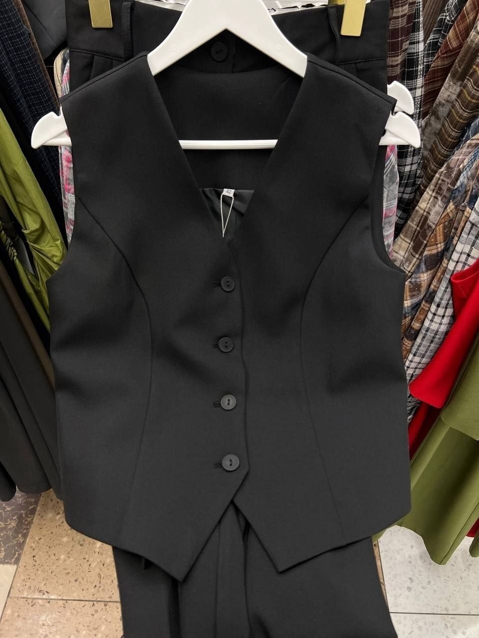 жилет приталенный,жилетка женская,жилет,женский жилет классический,женский жилет