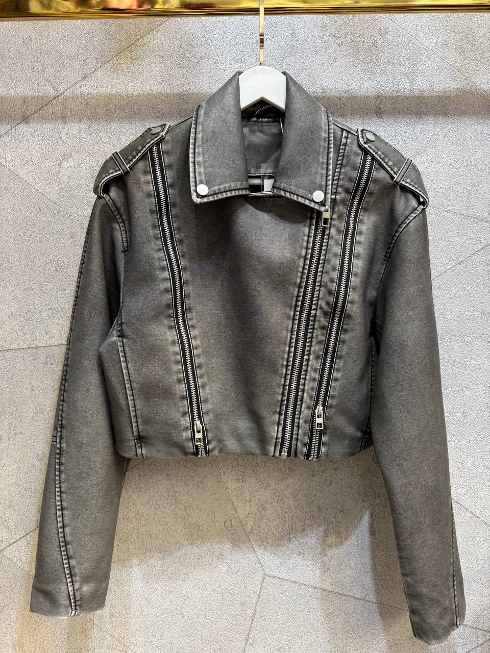 кожаная куртка бомбер женская,куртка кожаная женская,кожаная куртка,кожаная куртка бомбер,женская куртка-бомбер из искусственной кожи