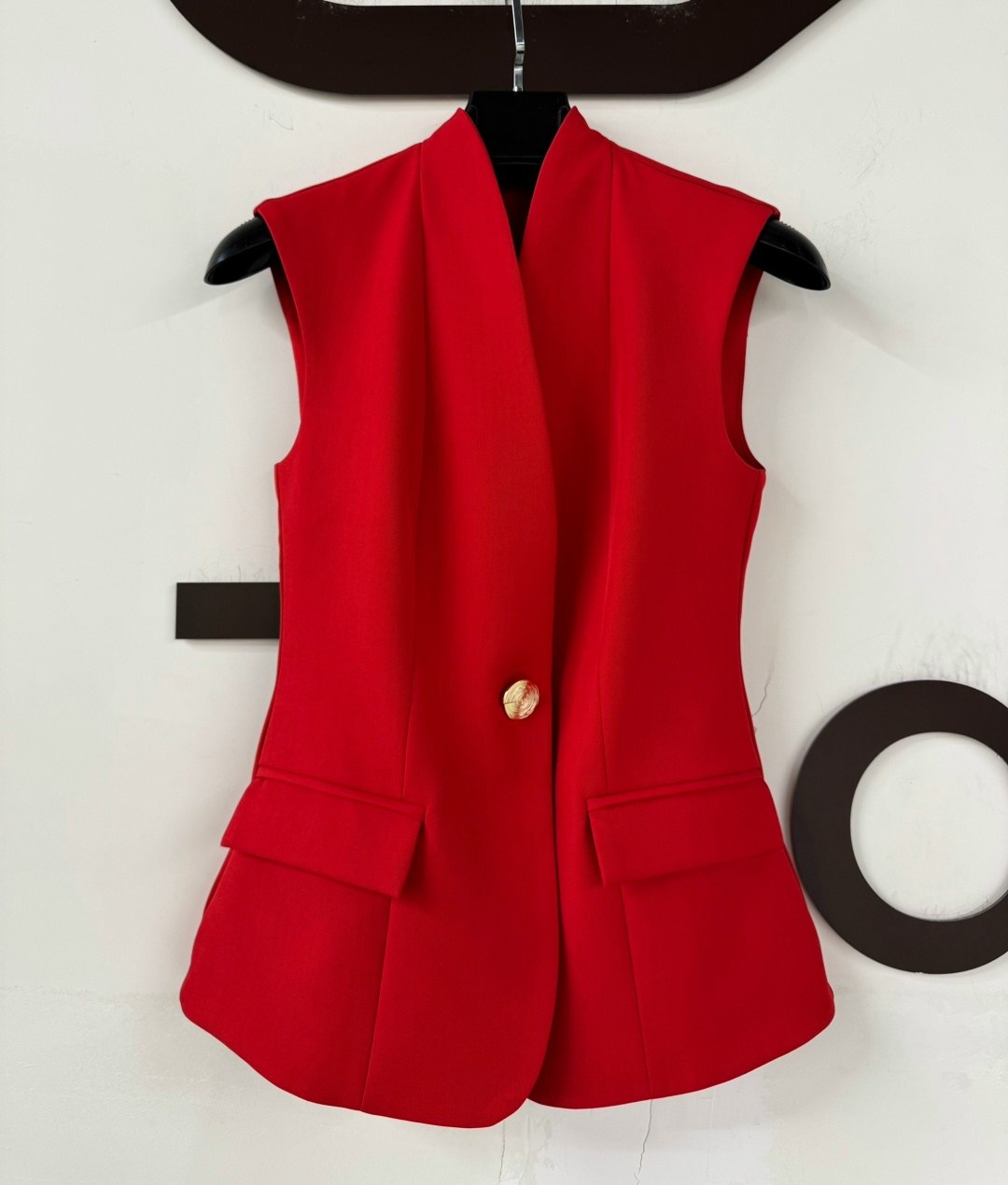 жилетка женская,красный жилет,женский жилет,жилет приталенный,жилет