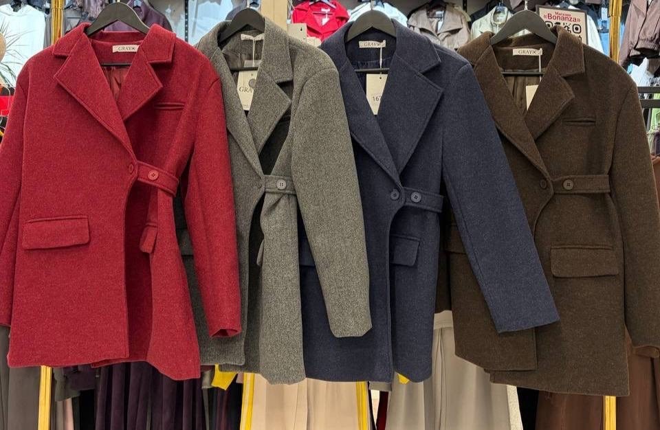 бордовое пальто,бордовое пальто женское,бордовое короткое пальто,пальто женское кашемировое бордо,женские пальто