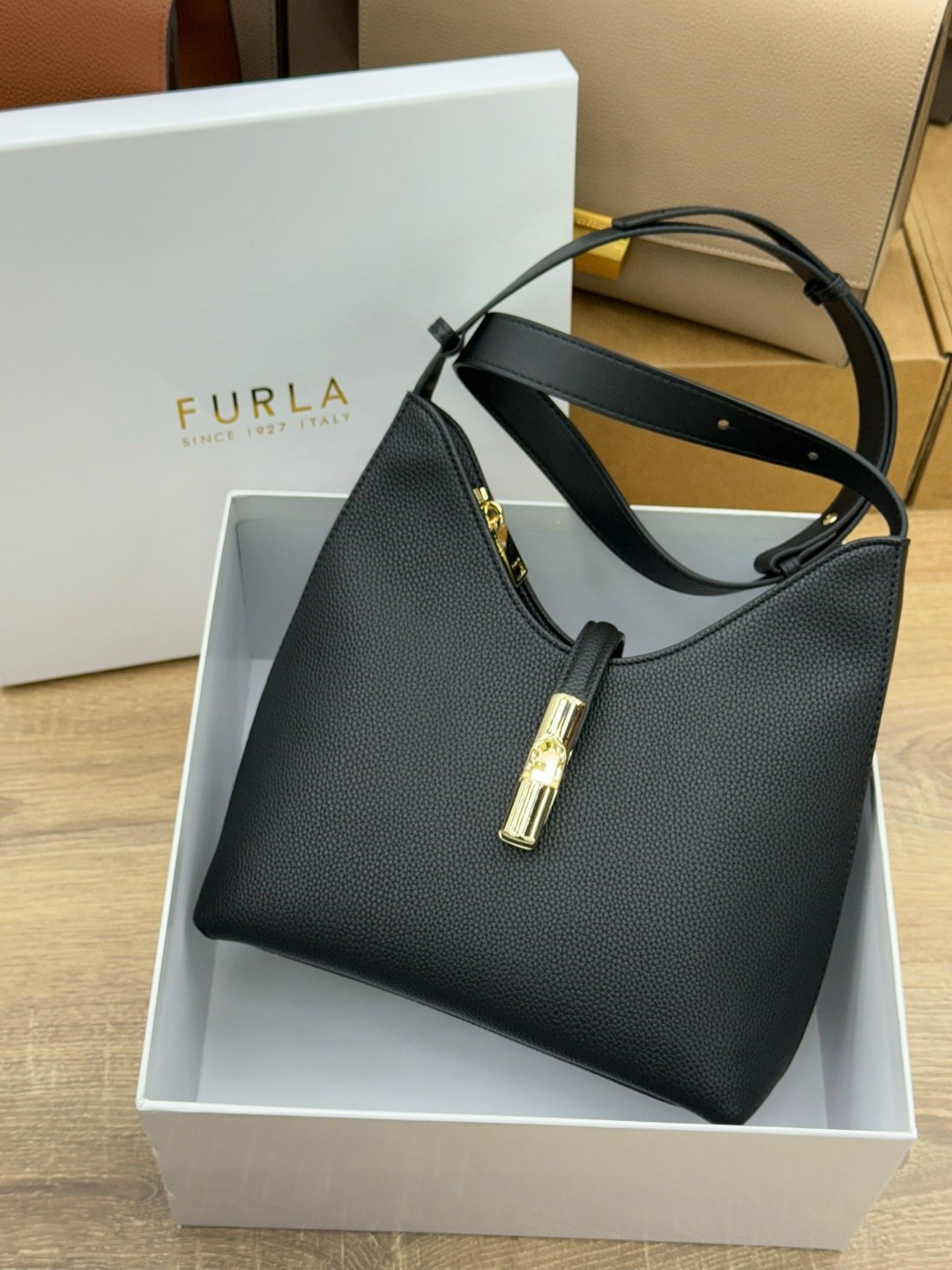сумка furla,сумка женская furla,женская сумка furla натуральная кожа,сумка фурла,женская сумка
