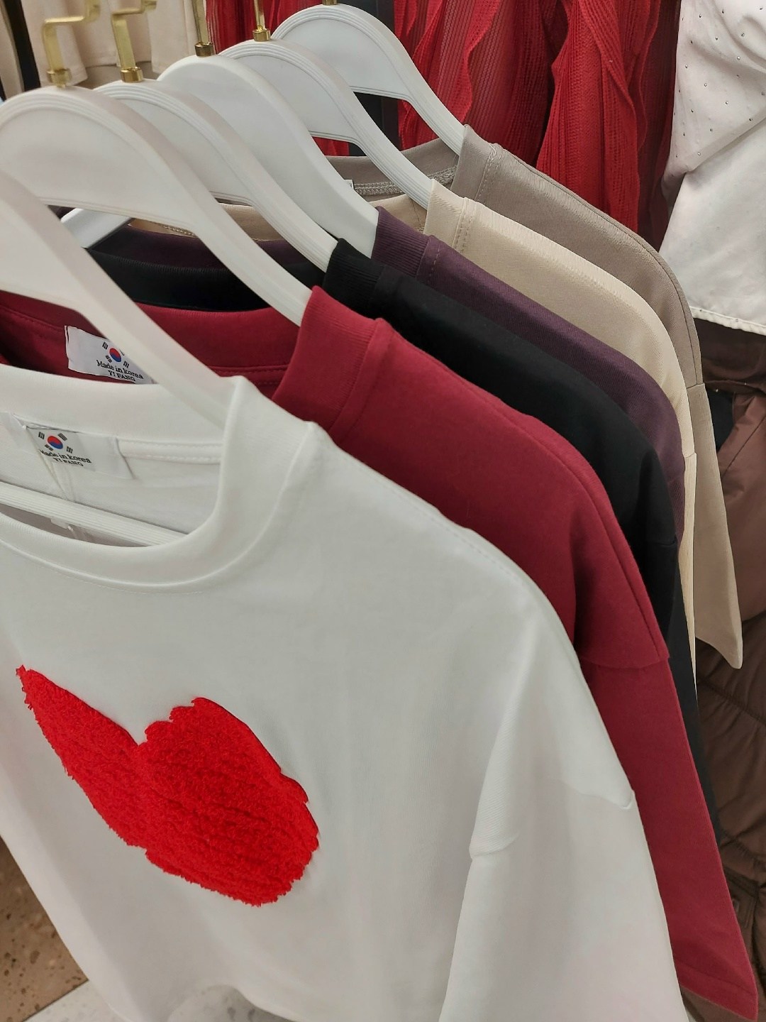 женская футболка,футболки модные,футболки женская оверсайз,летние футболки,футболка стильная