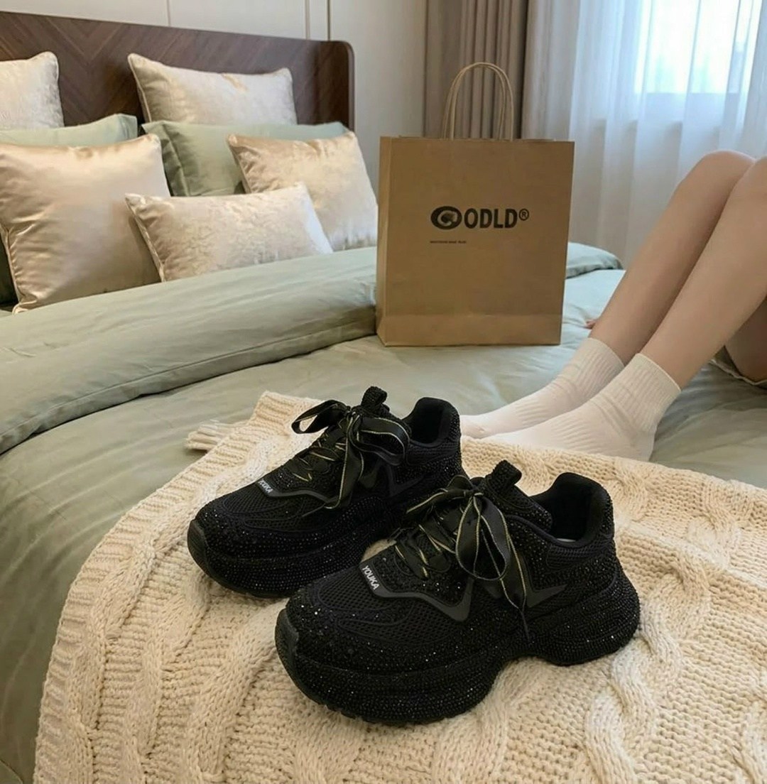 женские кроссовки,массивные кроссовки,кроссовки модные,массивные кроссовки женские,женские кроссовки на платформе