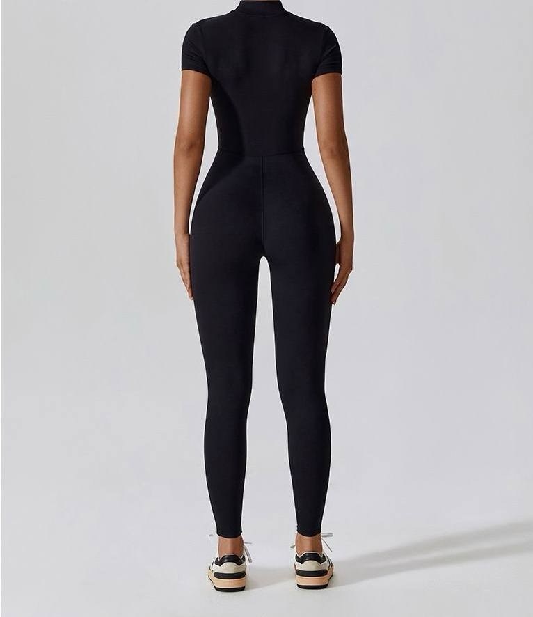 спортивный женский облегающий комбинезон,женский спортивный комбинезон,спортивный комбинезон alo yoga,спортивный комбинезон для йоги,спортивный комбинезон для фитнеса