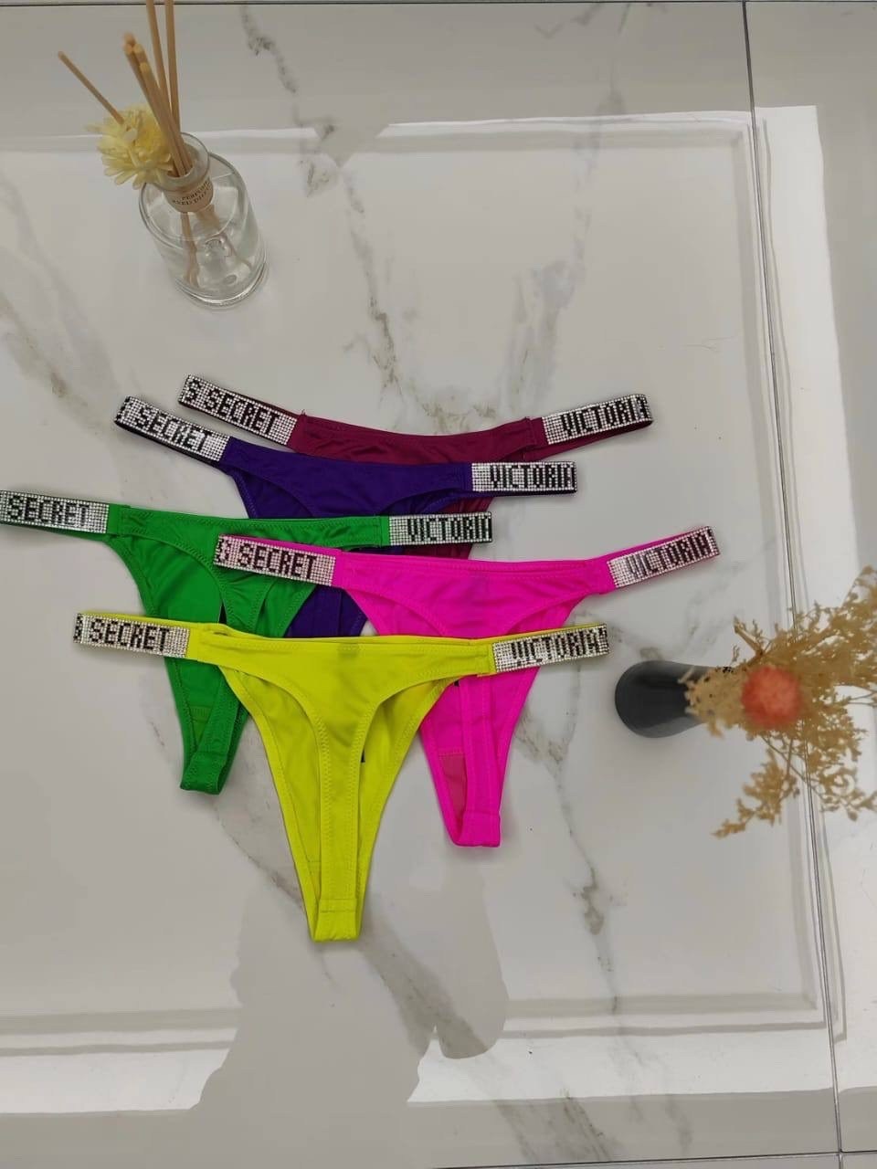 трусы виктория сикрет со стразами,трусы стринги женские виктория сикрет,популярные трусы виктория сикрет,стринги со стразами набор,виктория сикрет трусы танго