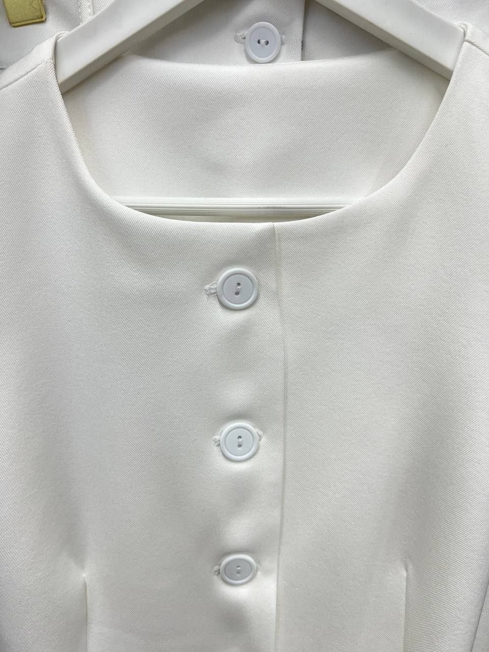 женские жилеты,жилет,брючный костюм с жилетом,жилет из костюмной ткани,зеленый жилет