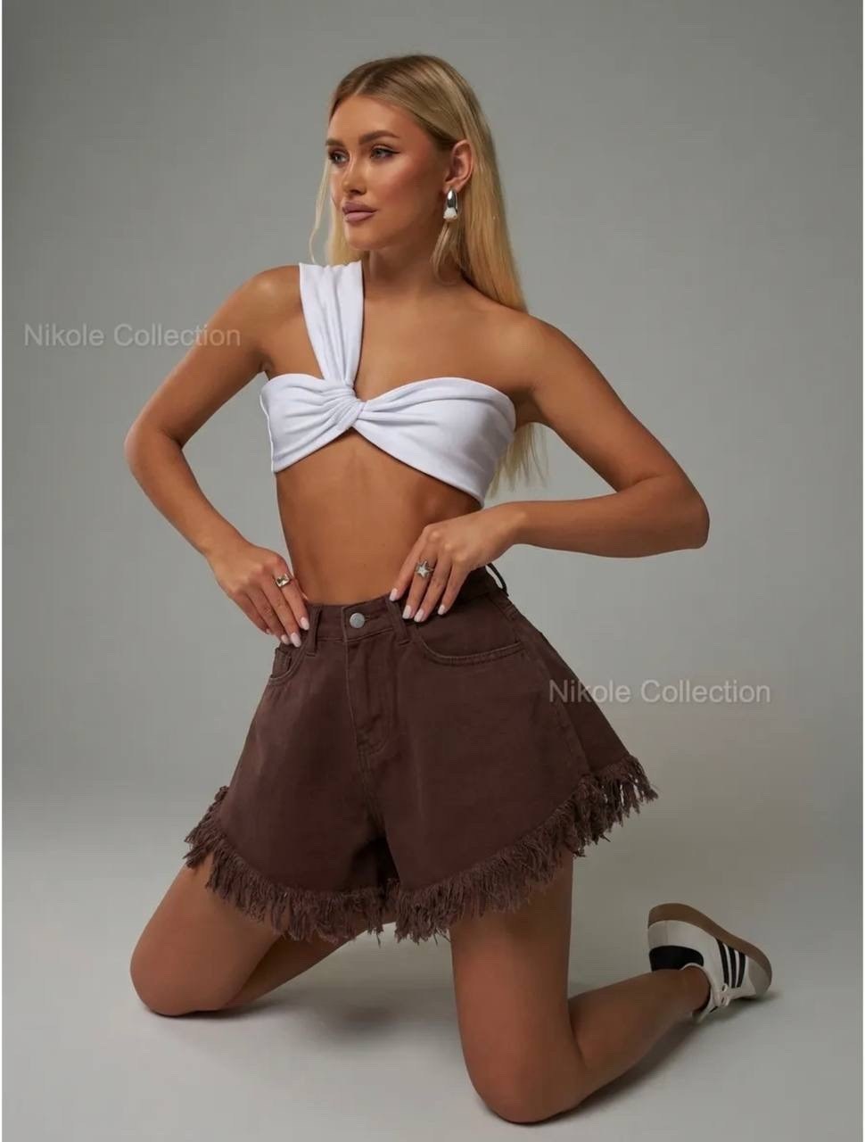 блузка с оборками,модные наряды,летние наряды,модные шорты