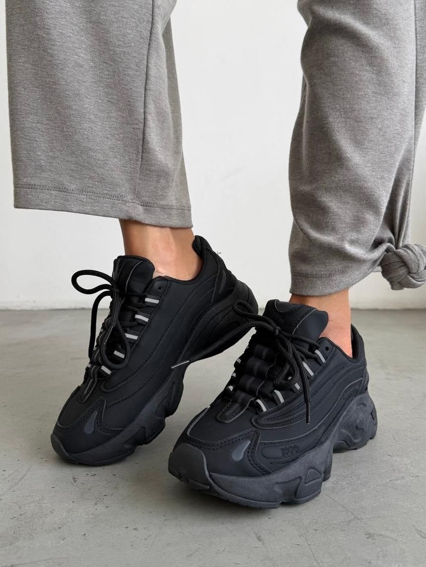 ,кроссовки черные,женские кроссовки,массивные кроссовки,молодежные кроссовки
