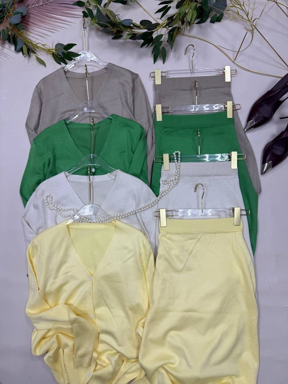 элегантные костюмы,вязаные костюмы,вязанный костюм с юбкой,костюм трикотажный,костюм с юбкой