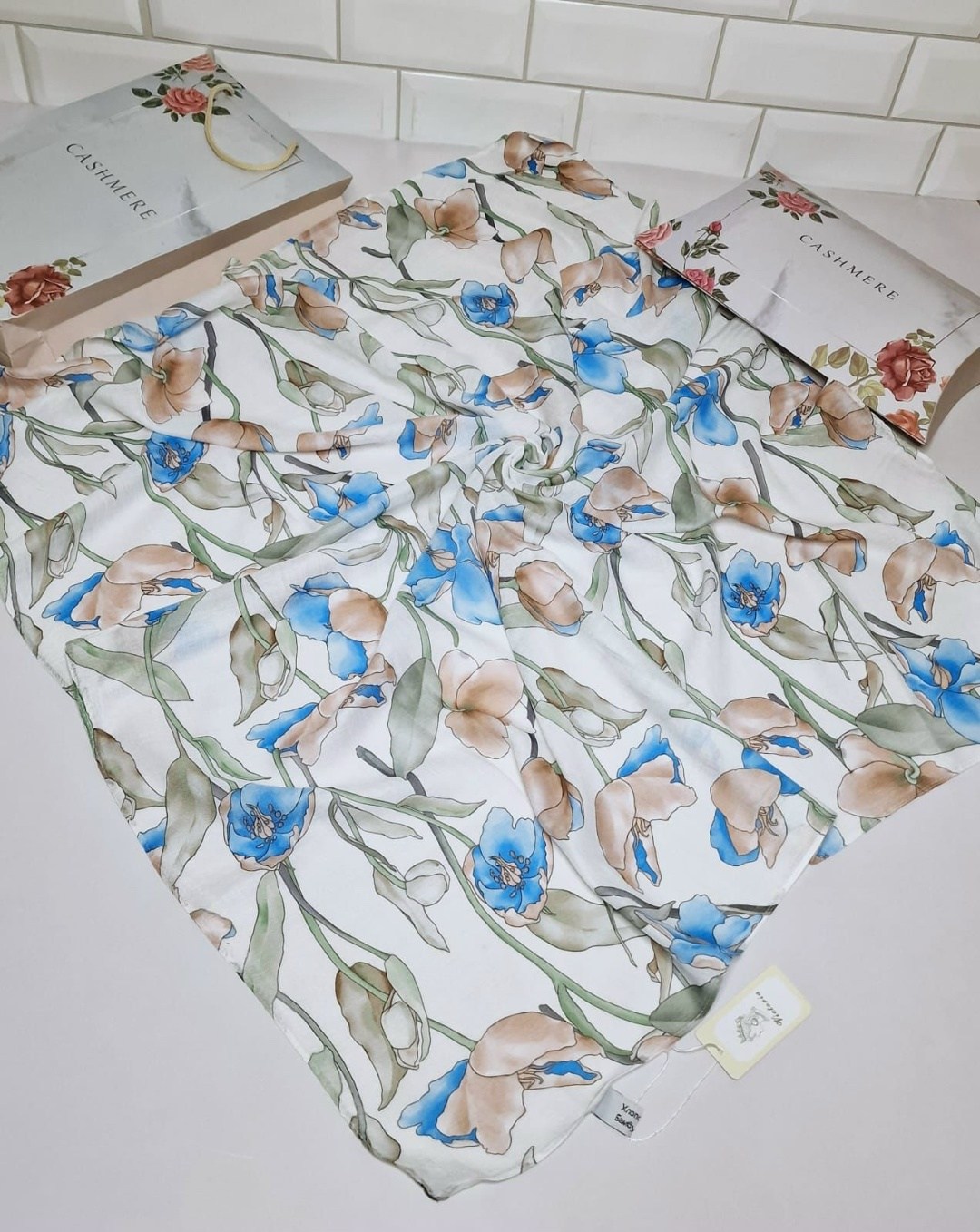 платок леопардовый,платки женские,палантин женский,шарф леопардовый,платки и шарфы