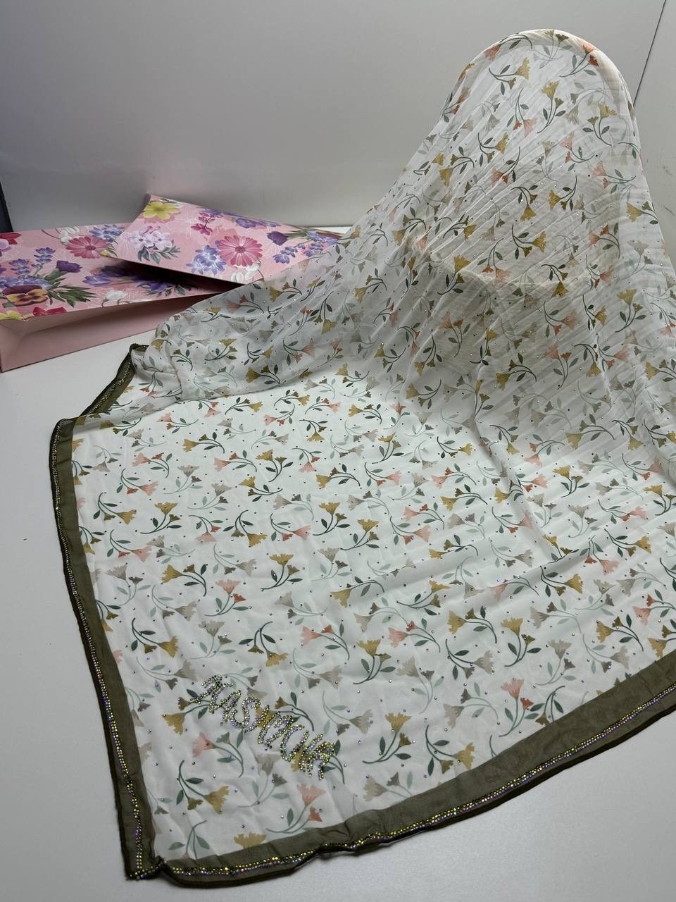 шелковые платки,женские платки,хлопковые платки,платок,платок из хлопка