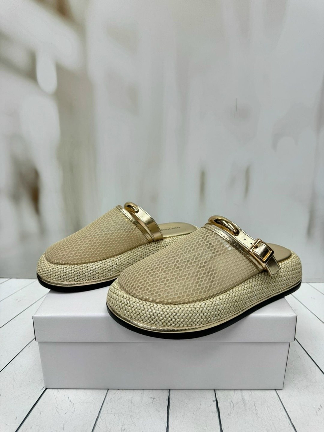 ,шлепанцы женские,шлепки женские,женская ,женские сандалии