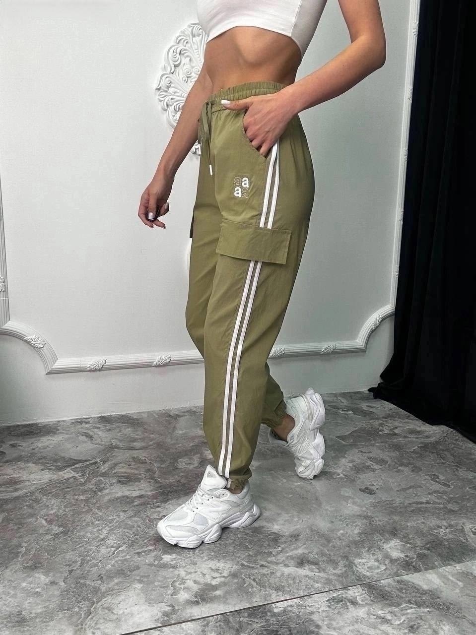 штанах,спортивные штаны,женские брюки,крутые спортивные штаны женские,спортивные брюки