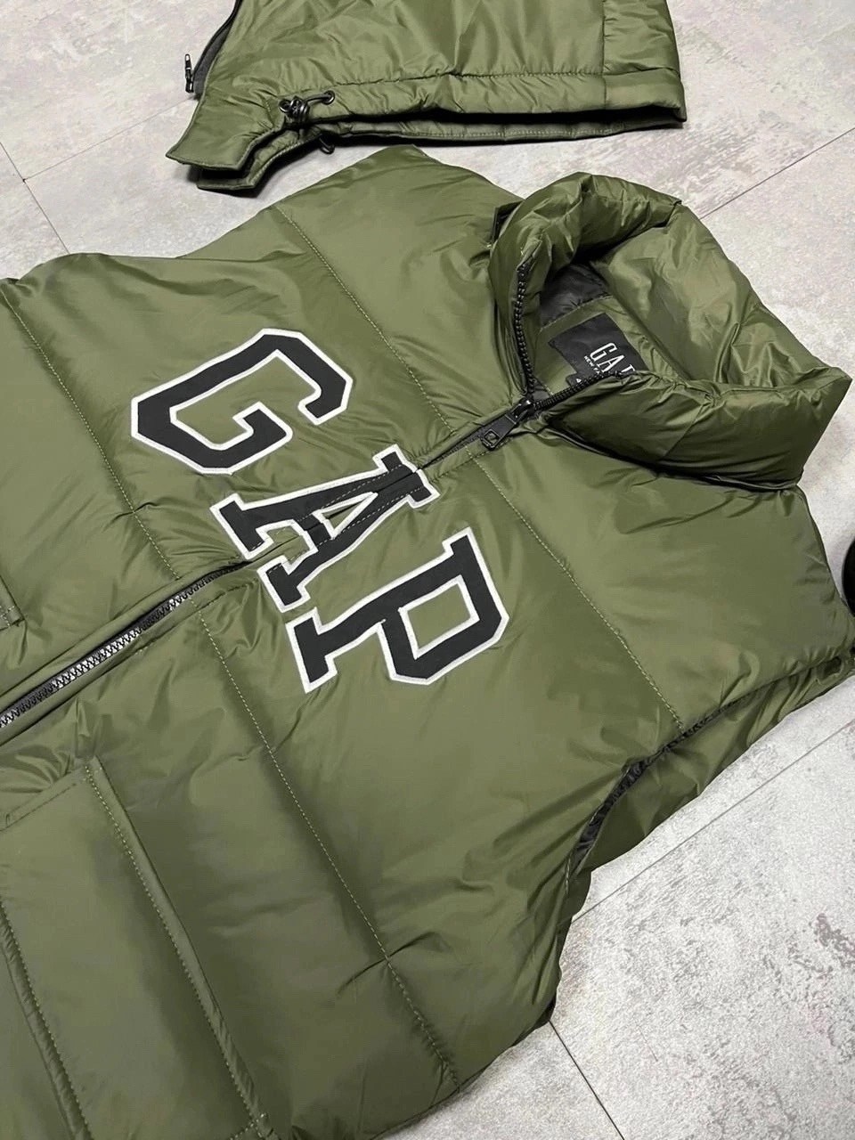 жилетка безрукавка,одежда жилет,жилет двусторонний,жилет gap,жилетка демисезонная