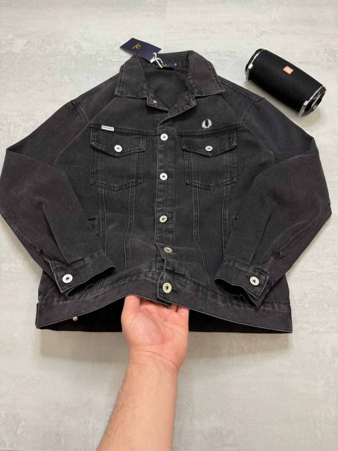 мужская джинсовая куртка,мужская черная джинсовая куртка,джинсовая куртка,джинсовая куртка мужская летняя черная,черная джинсовая мужская куртка с оборками