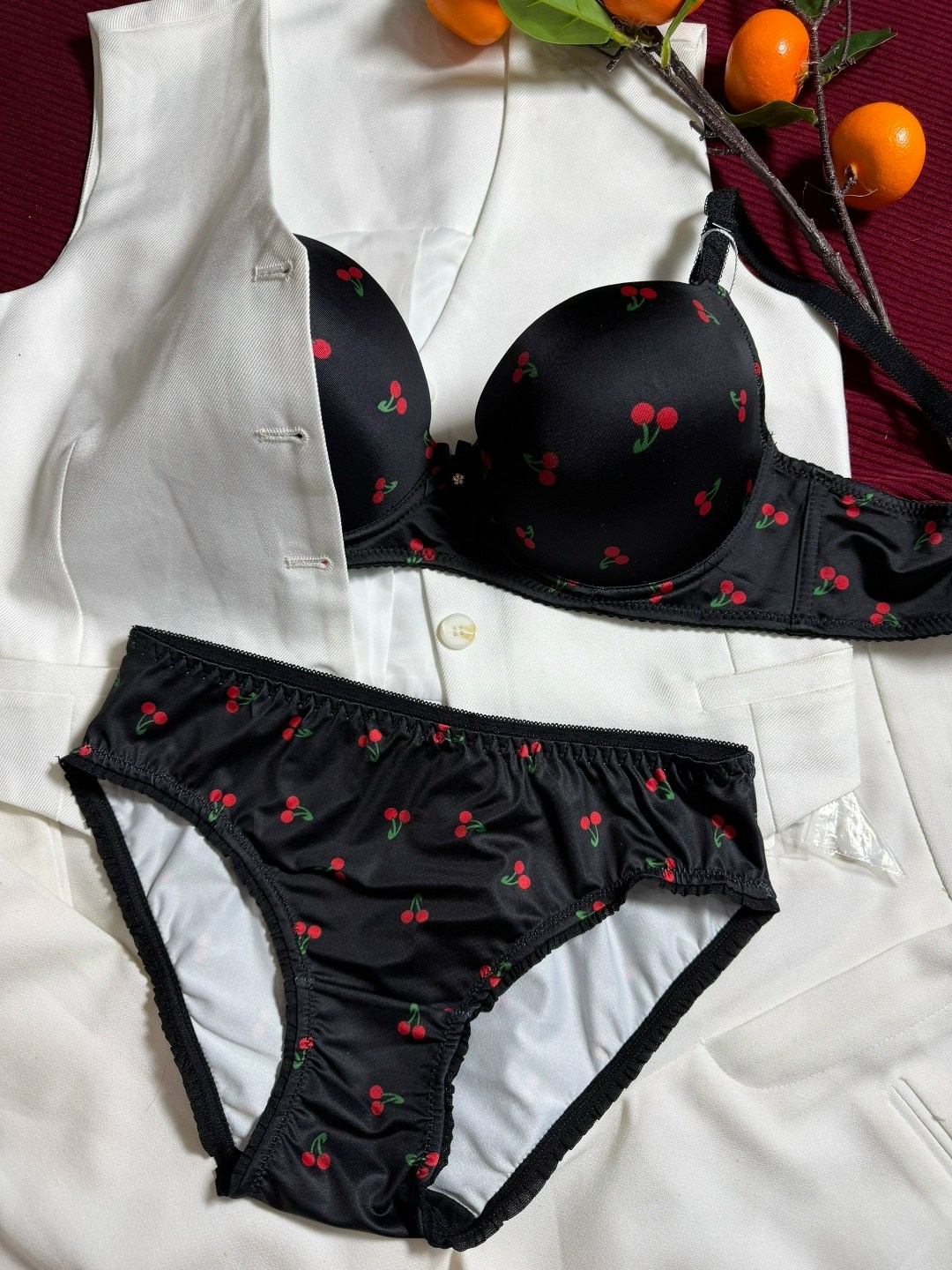 комплект нижнего белья,нижнее белье с вишенками,комплект нижнего белья женские,женское нижнее белье,белье из хлопка женское