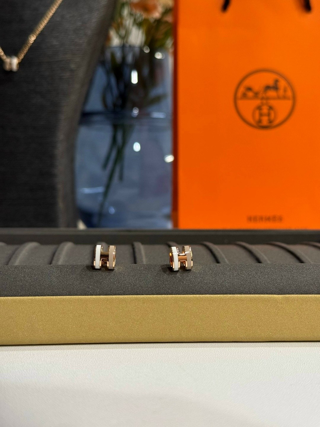 серьги hermes,hermes бижутерия,женские серьги hermes,брендовые серьги,hermes ожерелье