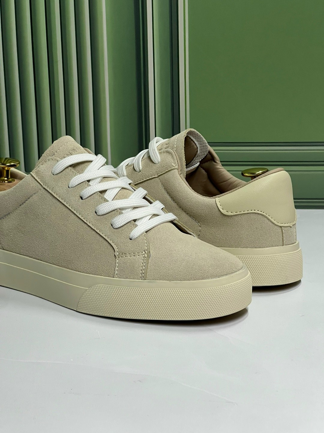 ,замшевые кроссовки,замшевые кеды,кеды из натуральной замши,кроссовки женские мужские