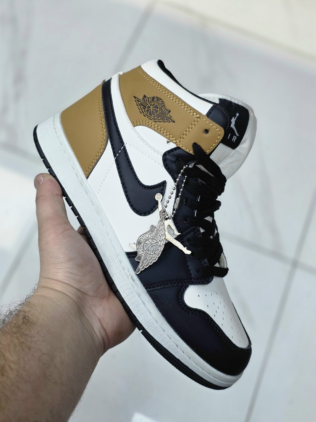 кроссовки nike air jordan 1,nike air jordan 1 pine green,зимние кроссовки nike air jordan 1,кроссовки спортивные nike air jordan 1 кеды высокие,кроссовки nike air jordan 1 retro high
