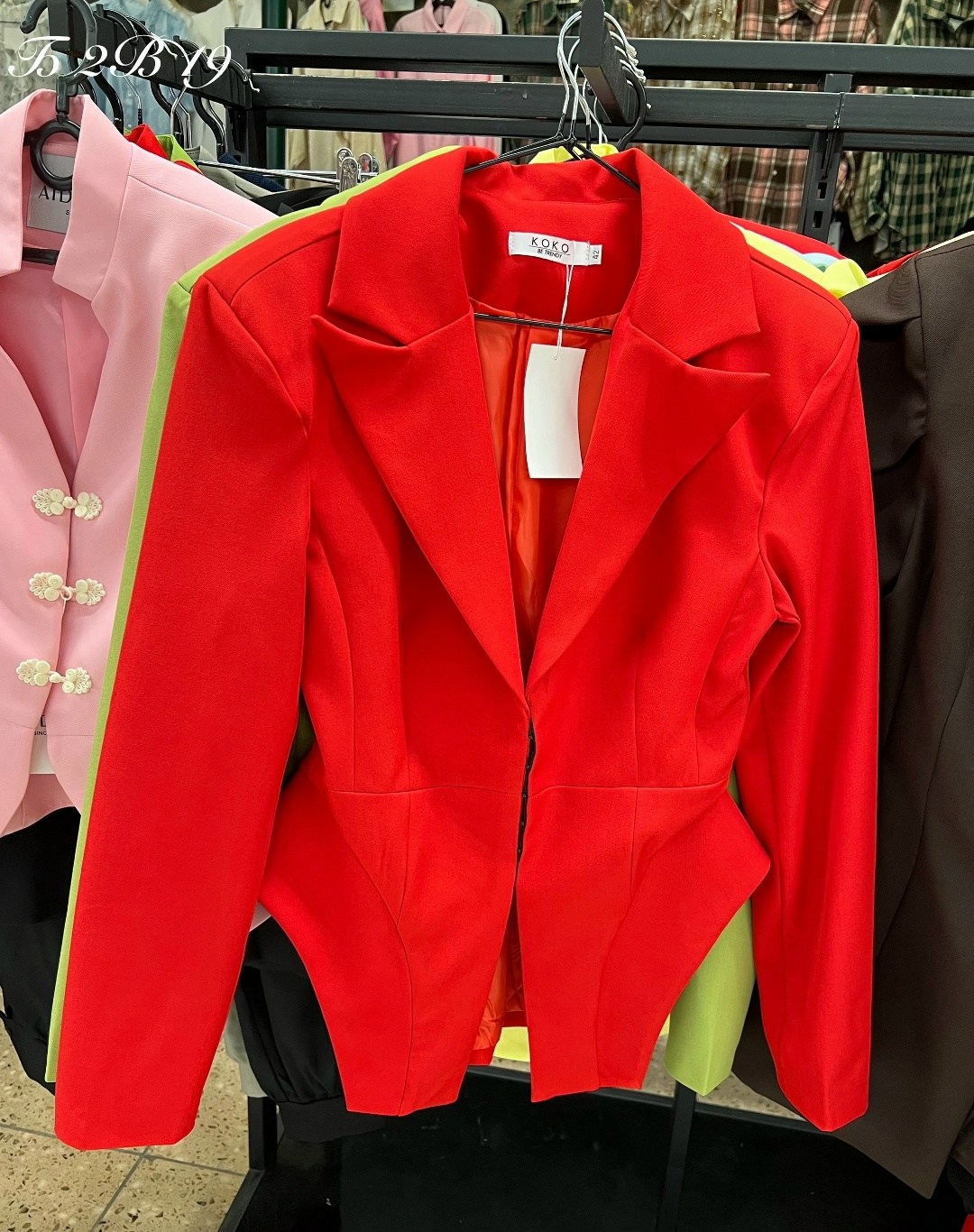 модные жакеты,жакет,женские жакеты,жакет с баской,приталенный жакет